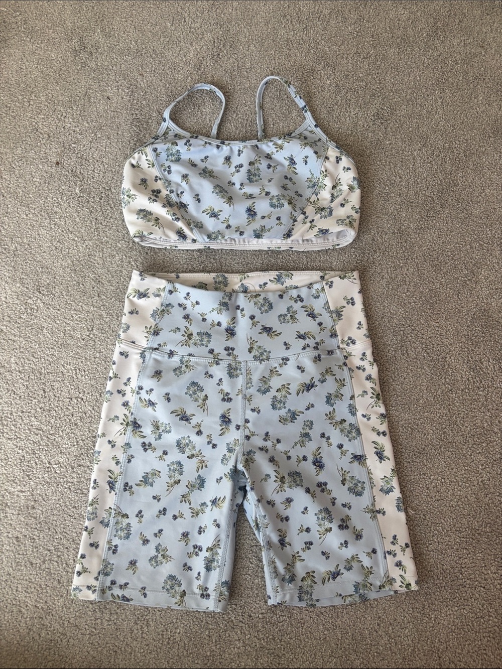 Women's Floral High-Waist Bike Shorts and Sports Bra Set - Light Blue